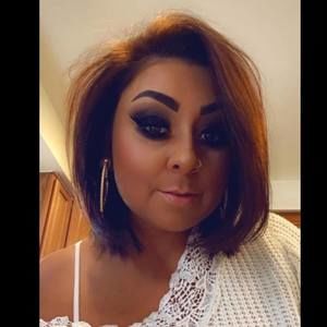 Meet your Posher, Cassandra